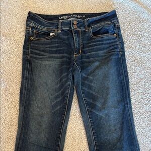 American Eagle Outfitters Blue crop jeans.